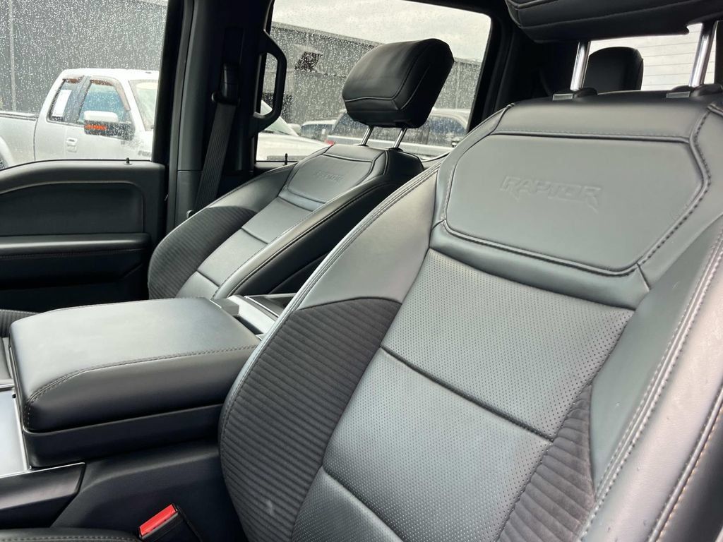 Certified 2023 Ford F150 Raptor w/ Raptor Carbon Fiber Package AWD/4WD image 35