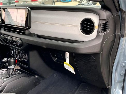 Used 2024 Jeep Wrangler Sport S w/ Convenience Group image 17