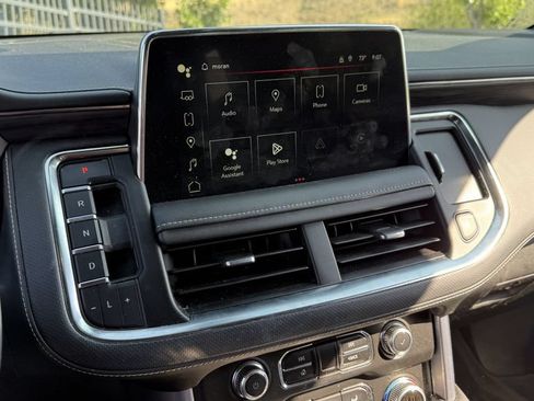 Used 2022 GMC Yukon SLT w/ SLT Premium Package AWD/4WD image 4