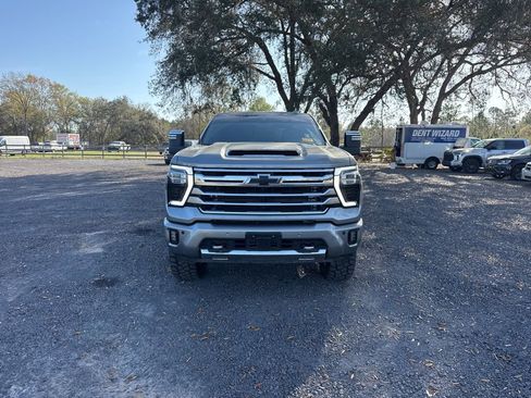 Used 2025 Chevrolet Silverado 2500 High Country w/ High Country Premium Package image 8