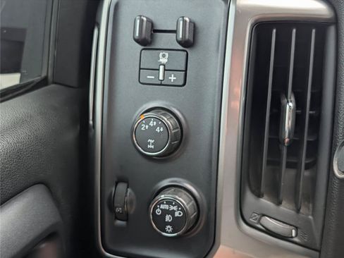 Used 2016 Chevrolet Silverado 2500 LT w/ Texas Edition AWD/4WD image 27