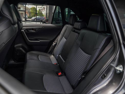 Used 2022 Toyota RAV4 XSE AWD/4WD image 29