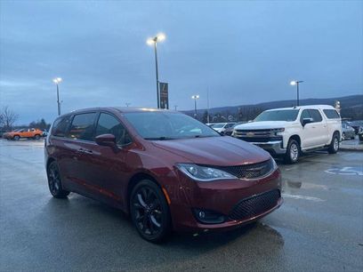 Certified 2020 Chrysler Pacifica Touring w/ S Appearance Package