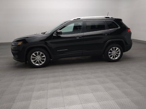 Used 2019 Jeep Cherokee Latitude w/ Popular Appearance Group FWD image 2