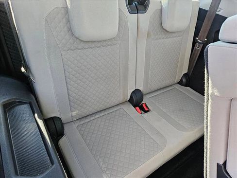 Used 2021 Volkswagen Tiguan S image 17