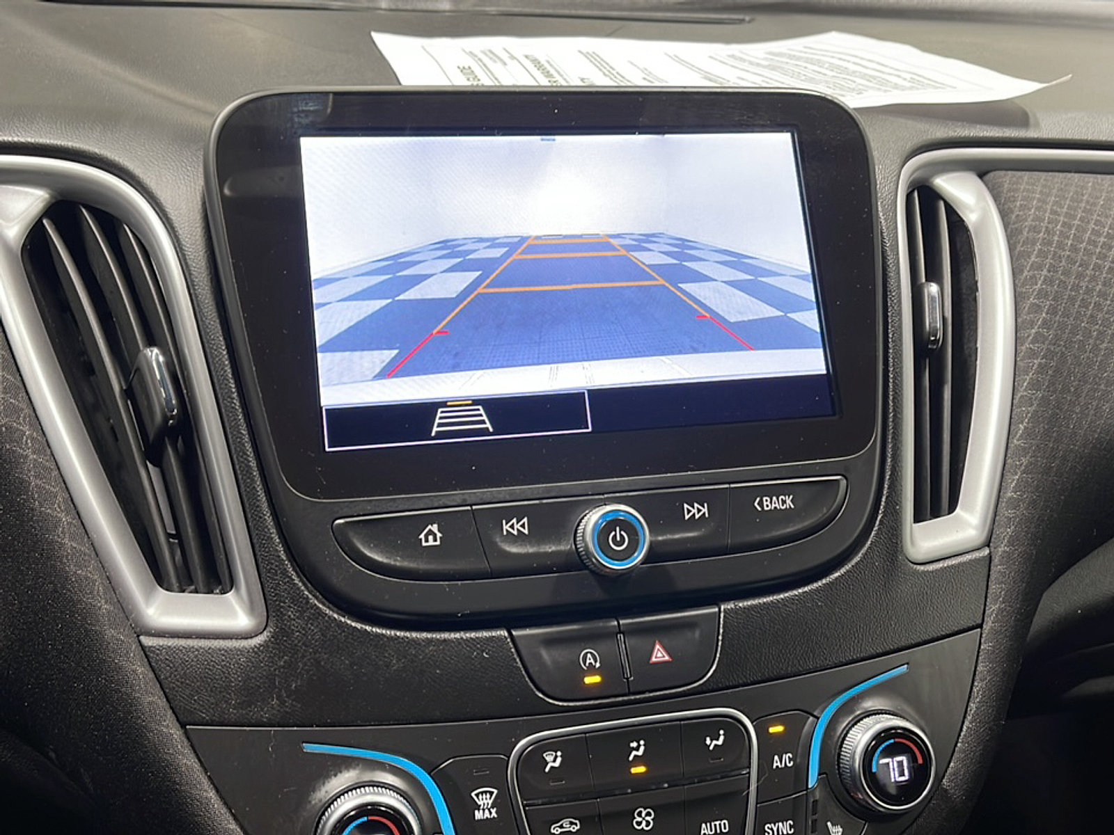 Used 2025 Chevrolet Malibu LT FWD image 9