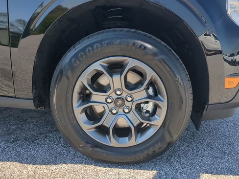 Certified 2024 Ford Maverick XLT w/ XLT Luxury Package image 9