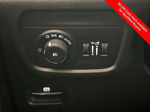 New 2025 Jeep Grand Cherokee Limited w/ Luxury Tech Group II image 15