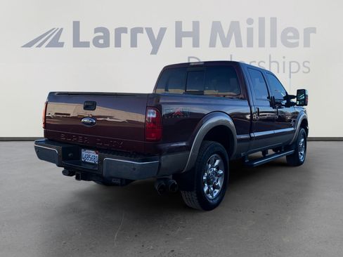 Used 2011 Ford F250 Lariat image 5