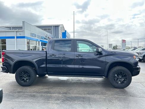Certified 2023 Chevrolet Silverado 1500 ZR2 w/ Technology Package AWD/4WD image 12