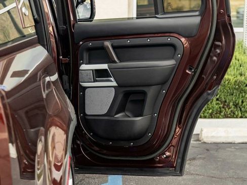 Used 2023 Land Rover Defender 130 First Edition image 26