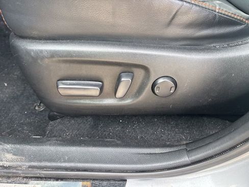 Used 2017 Toyota RAV4 SE image 38