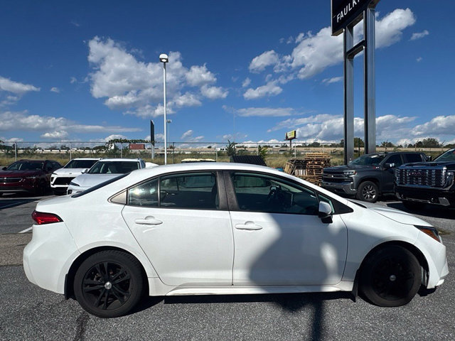 Used 2020 Toyota Corolla LE FWD image 7