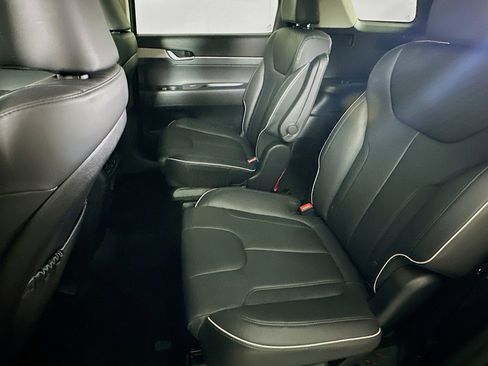 Used 2025 Hyundai Palisade SEL image 27