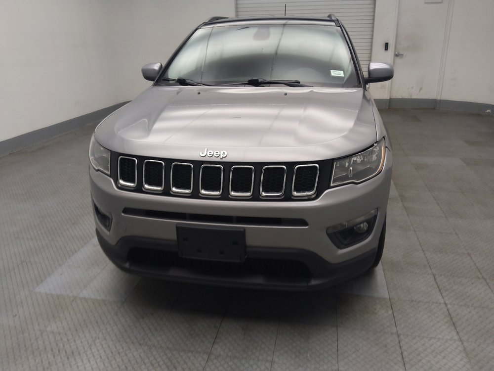 Used 2018 Jeep Compass Latitude w/ Popular Equipment Group FWD image 15