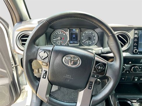 Used 2023 Toyota Tacoma TRD Off-Road image 11