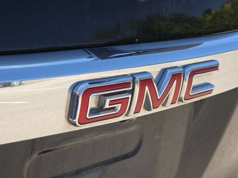 Used 2020 GMC Acadia SLE FWD image 14