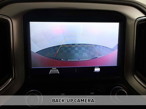 Used 2020 Chevrolet Silverado 1500 LT w/ LT Value Package image 3