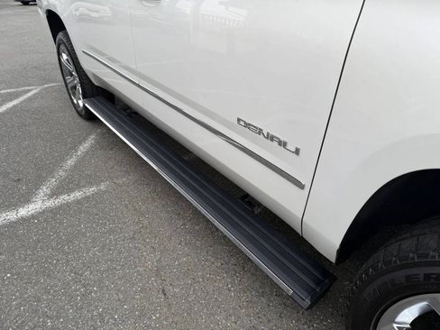 Used 2019 GMC Yukon XL Denali w/ Open Road Package AWD/4WD image 40