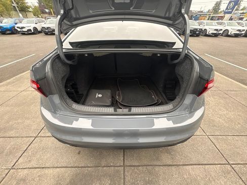 Used 2024 Volkswagen Jetta GLI Autobahn FWD image 30