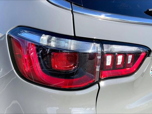 Certified 2024 Jeep Compass Limited w/ Sun and Sound Group image 26