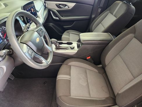 Used 2025 Chevrolet Blazer LT AWD/4WD image 14