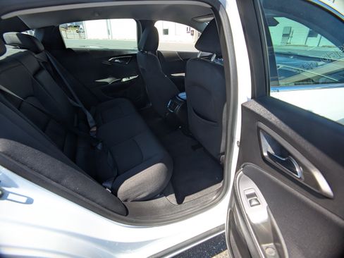 Used 2024 Chevrolet Malibu LT FWD image 13