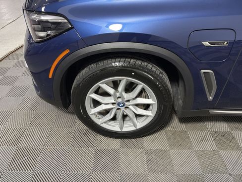 Used 2023 BMW X5 xDrive45e w/ Climate Comfort Package image 12