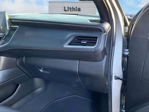 Used 2024 GMC Yukon AT4 image 24