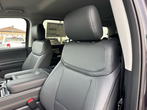 New 2026 Ford Expedition Active image 12