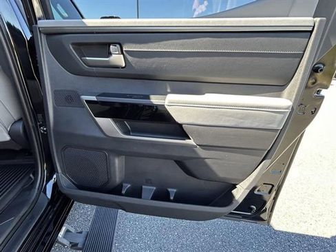 Used 2023 Toyota Tundra Limited image 25