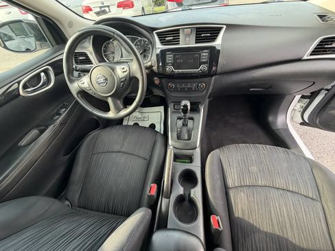 Used 2016 Nissan Sentra SV w/ Style Package FWD image 17