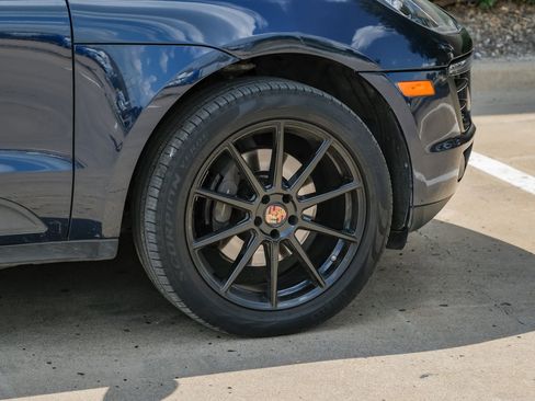 Used 2018 Porsche Macan image 56