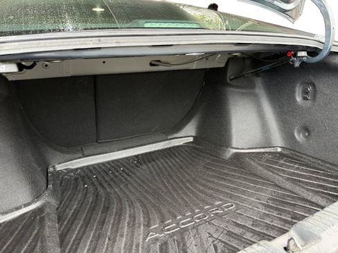 Used 2024 Honda Accord EX image 12