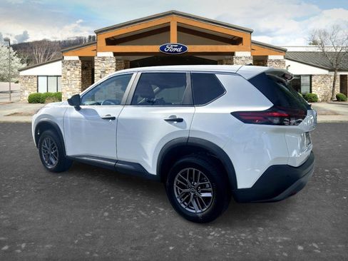 Used 2023 Nissan Rogue S AWD/4WD image 6