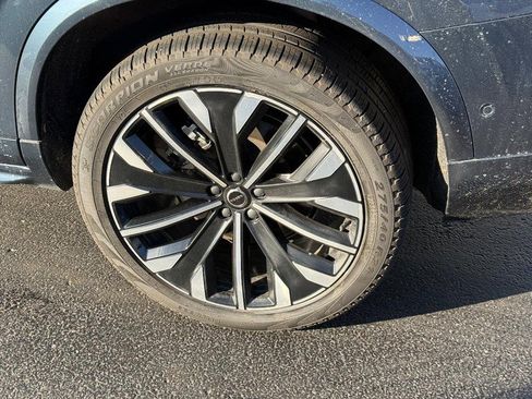 Used 2025 Volvo XC90 B6 Plus image 8