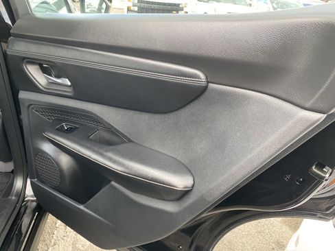 Used 2023 Nissan Ariya FWD image 19