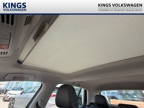 Used 2015 Volkswagen Golf SEL FWD image 25