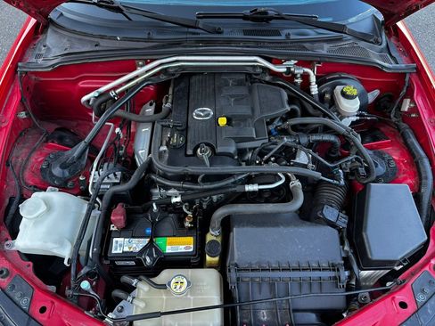 Used 2008 MAZDA MX-5 Miata Grand Touring w/ Premium Pkg RWD image 25