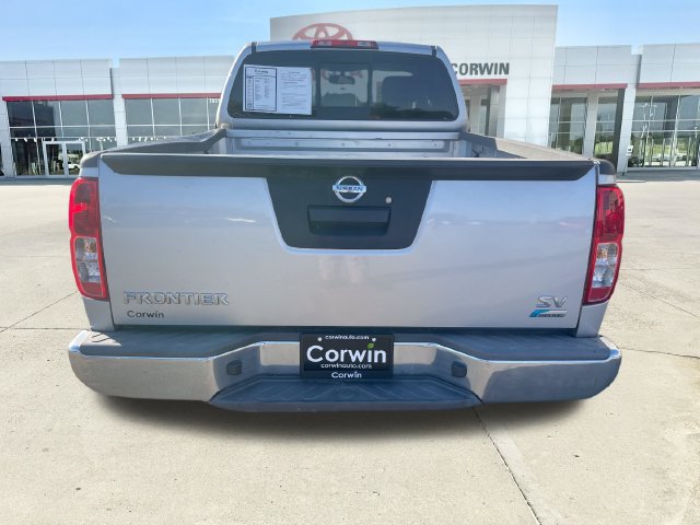 Used 2017 Nissan Frontier SV RWD image 4
