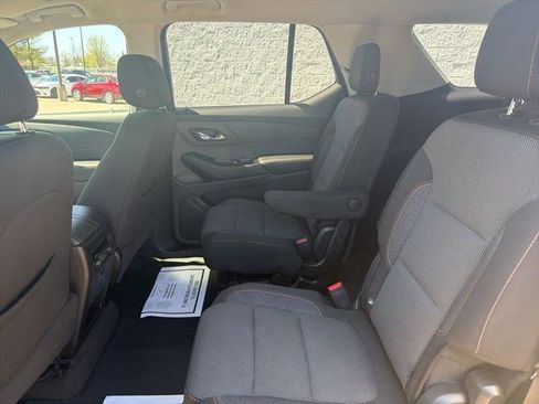 Used 2018 Chevrolet Traverse LT AWD/4WD image 14