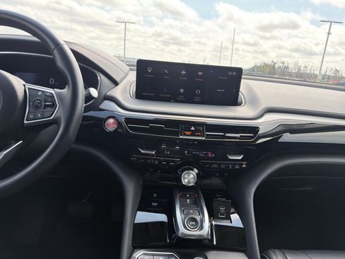 Certified 2024 Acura MDX SH-AWD w/ Technology Package image 30