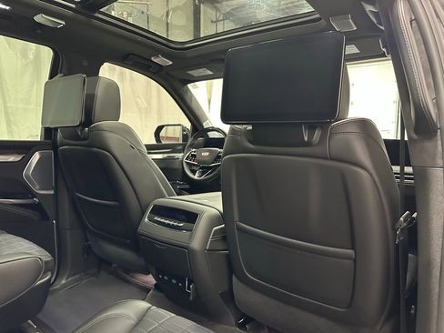 Used 2025 Cadillac Escalade V image 64