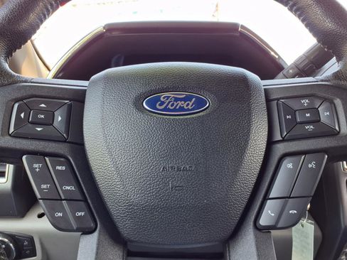 Used 2016 Ford F150 XLT w/ Equipment Group 302A Luxury AWD/4WD image 16