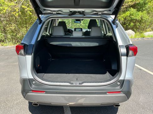 Used 2019 Toyota RAV4 Limited w/ Cold Weather Package AWD/4WD image 24