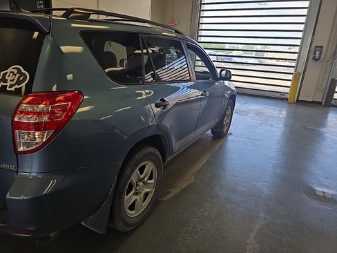 Used 2012 Toyota RAV4 4WD V6 w/ Tow Prep Pkg image 4