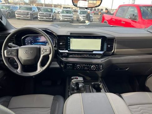 Used 2024 Chevrolet Silverado 1500 ZR2 w/ Technology Package image 12