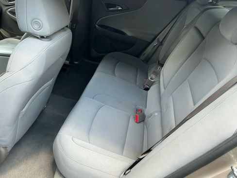 Used 2022 Chevrolet Malibu LT FWD image 14