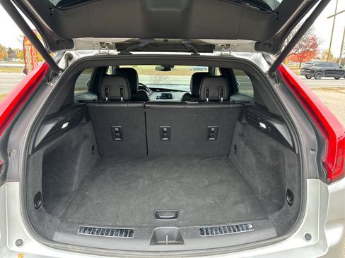 Used 2020 Cadillac XT4 Premium Luxury image 13