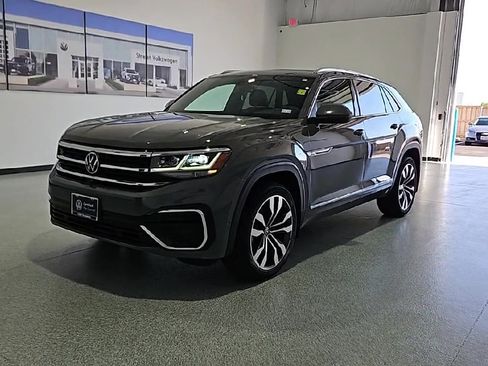 Certified 2023 Volkswagen Atlas Cross Sport SEL Premium R-Line AWD/4WD image 4